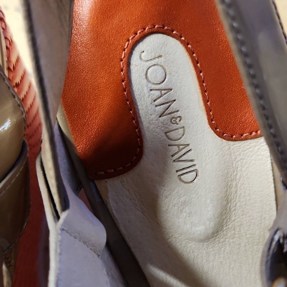 𝅺joan and David Daidona orange wedge size 10 EUC - Picture 2 of 6